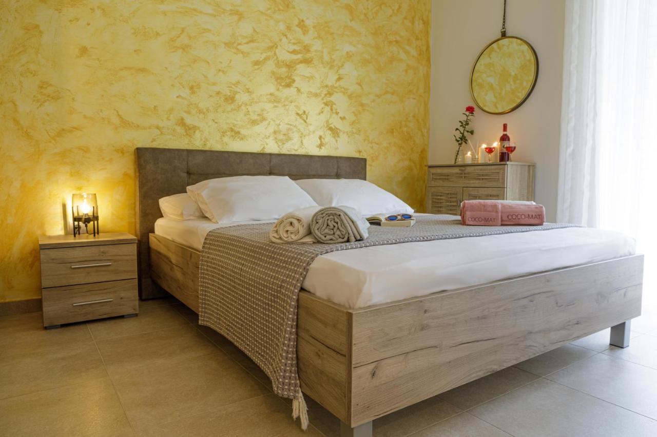 Savvas Apartment Толон Экстерьер фото